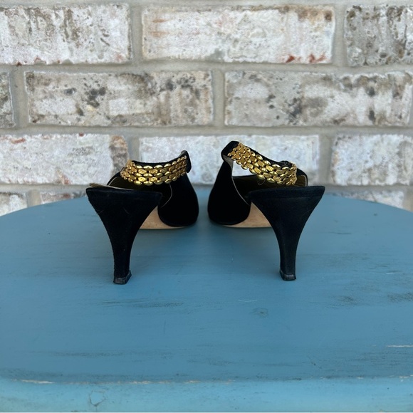 Vintage Paloma Made in Italy Size 6 Black Suede Strap Heel with Gold Detail - Picture 4 of 7